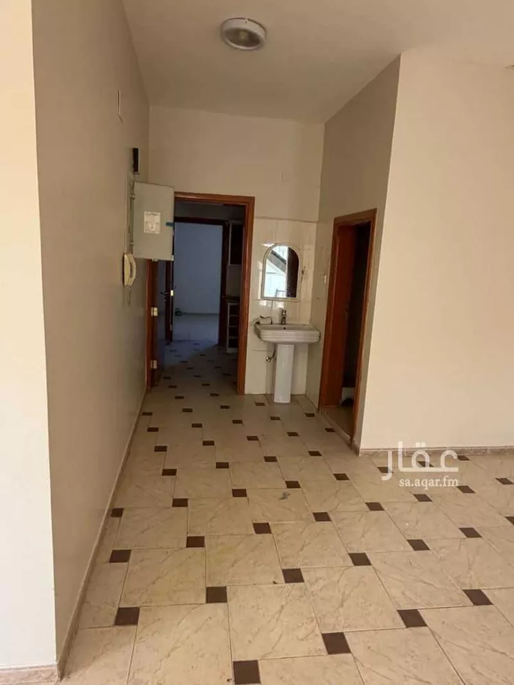 شقة للإيجار في شارع رباح ابن الربيع, حي طيبة, مدينة خميس مشيط, منطقة عسير