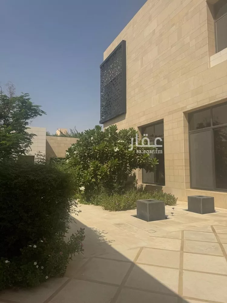 فيلا للبيع في شارع المقريزي, حي الروضة, مدينة الرياض, منطقة الرياض صورة 2