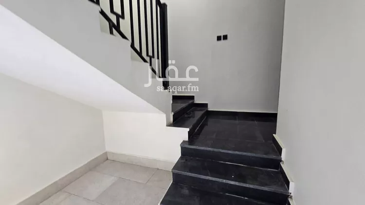 دور للبيع في شارع الفياضة, حي المعيزيلة, مدينة الرياض, منطقة الرياض صورة 3