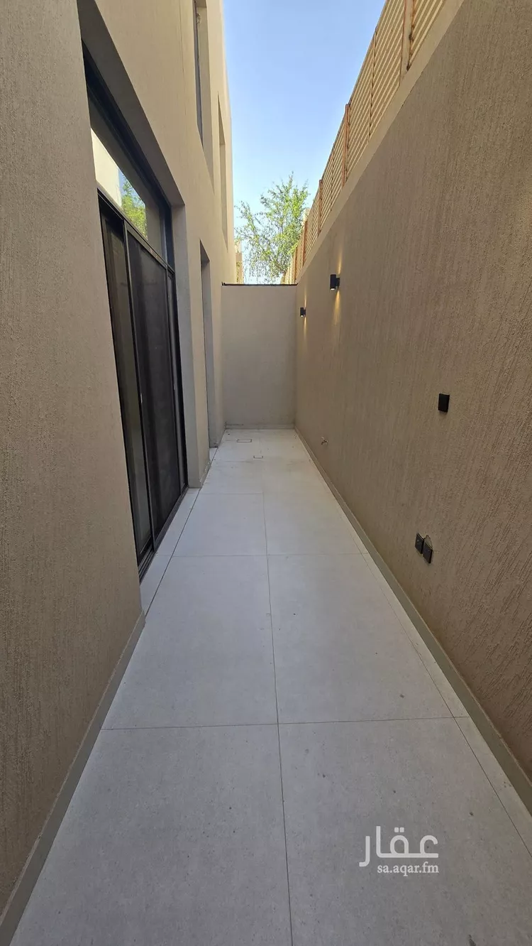 دور للبيع في شارع البكرية, حي المروج, مدينة الرياض, منطقة الرياض 7