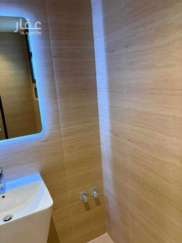 شقة للإيجار في شارع القرية العليا, حي الحمراء, مدينة الخبر, المنطقة الشرقية