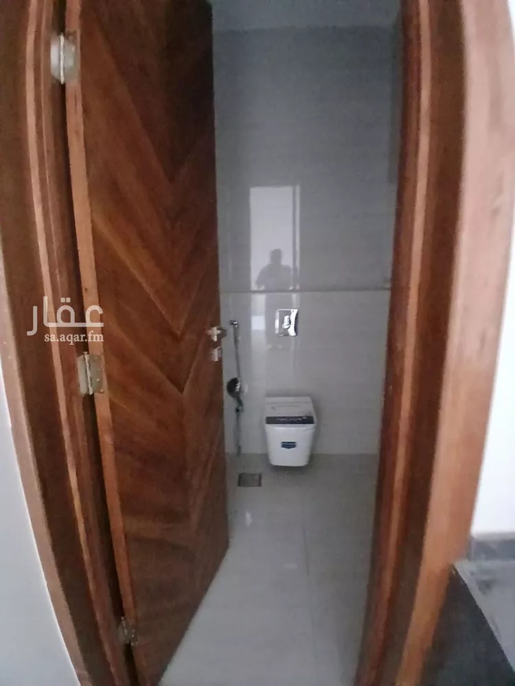 فيلا للبيع في شارع الميدان بن صخر, حي المهدية, مدينة الرياض, منطقة الرياض صورة 4