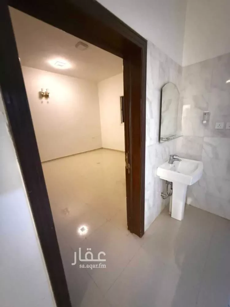 Floor for Rent in Riyadh Tuwaiq