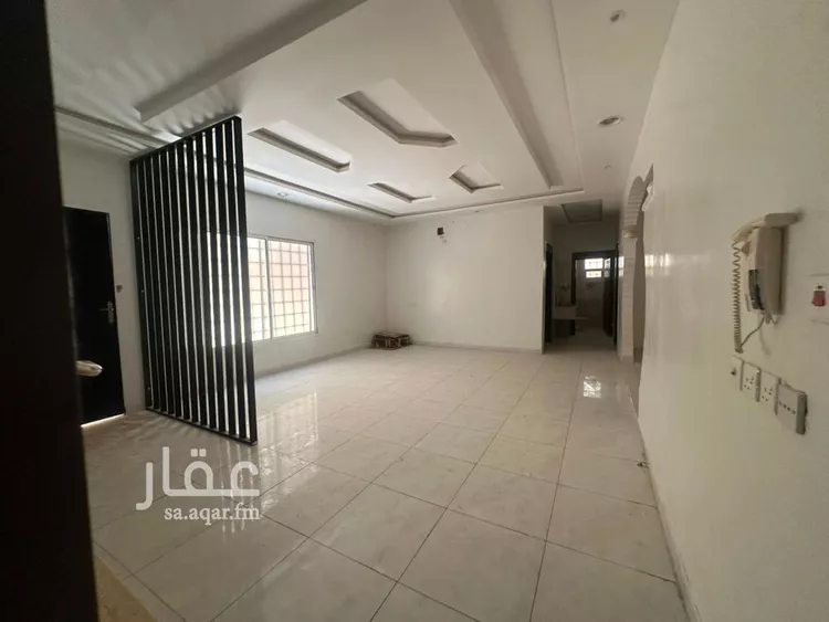 فيلا للإيجار في شارع حسن الشاعر, حي عكاظ, مدينة الرياض, منطقة الرياض
