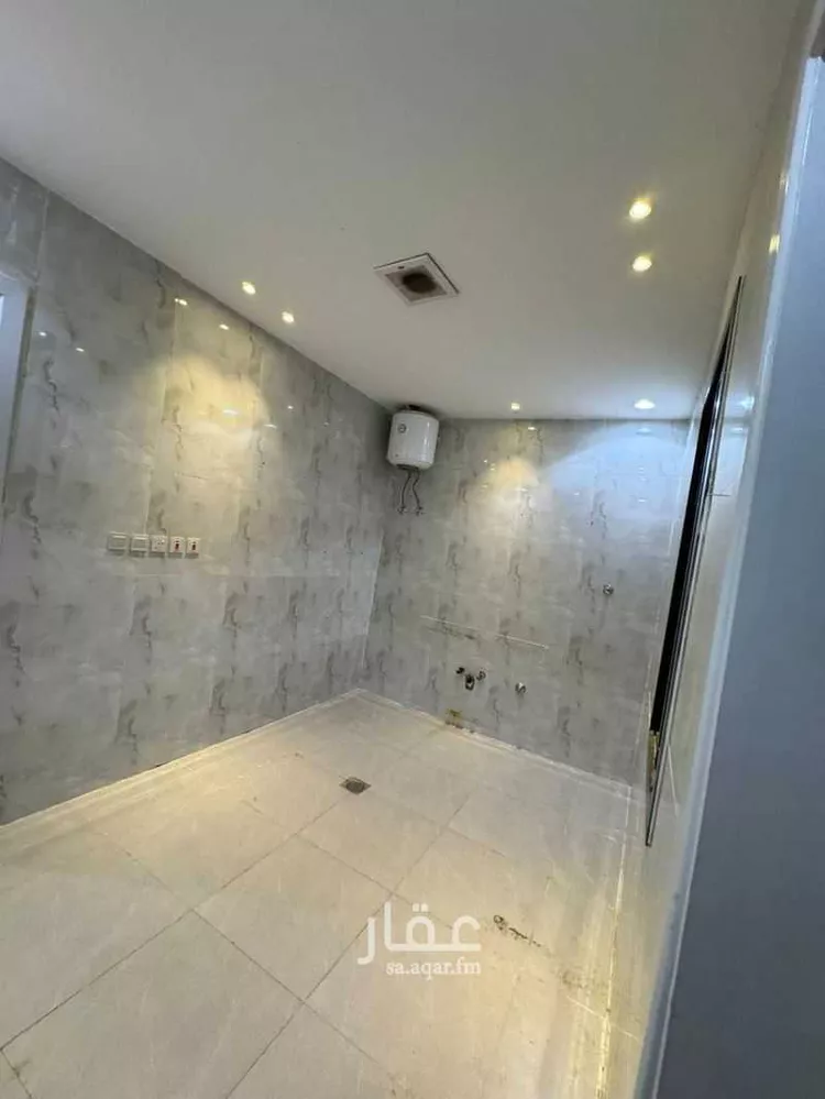 شقة للإيجار في شارع رحمة الله السندي, حي عكاظ, مدينة الرياض, منطقة الرياض 8