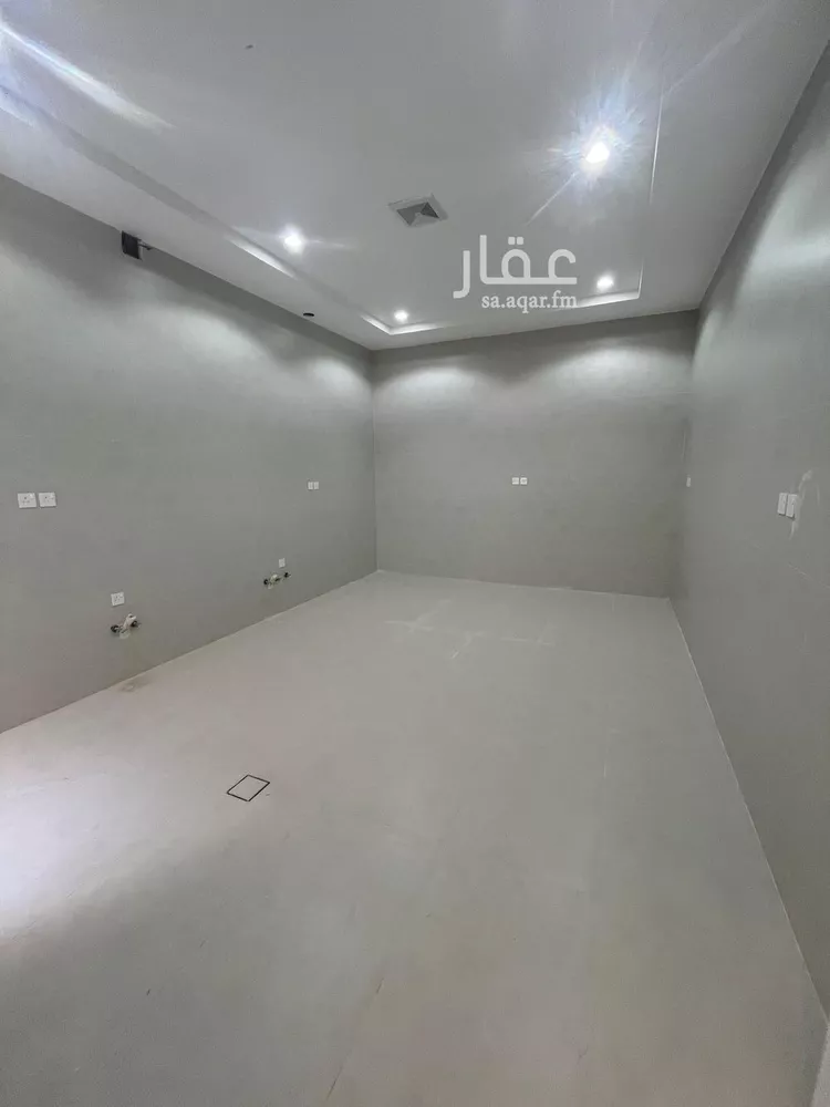 فيلا للبيع في شارع المعيزيلة, حي المعيزيلة, مدينة الرياض, منطقة الرياض 7