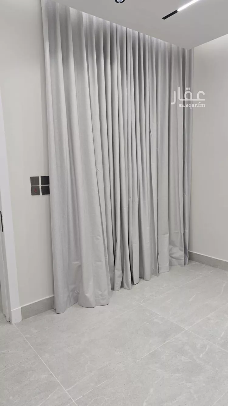 Villa for Sale in Riyadh Al Yarmouk 7