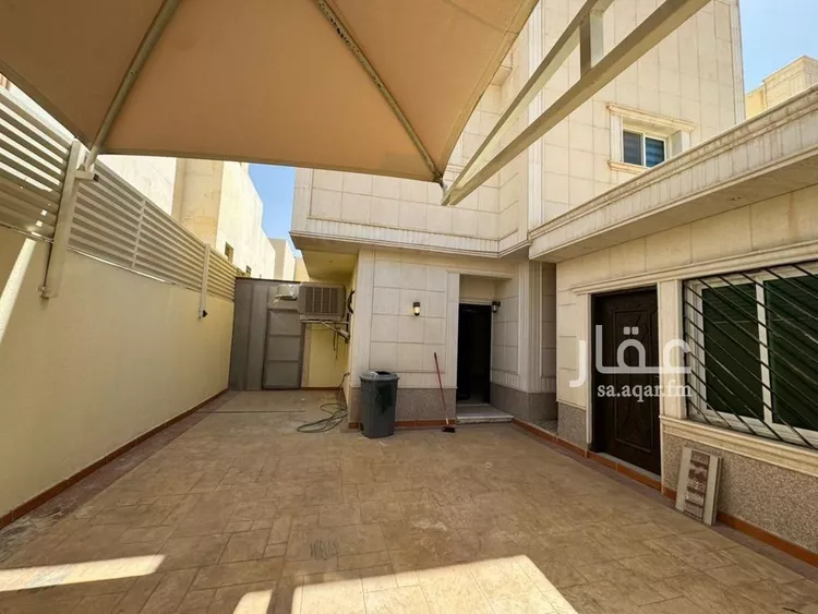 فيلا للبيع في شارع رقم 304, حي الياسمين, مدينة الرياض, منطقة الرياض صورة 2