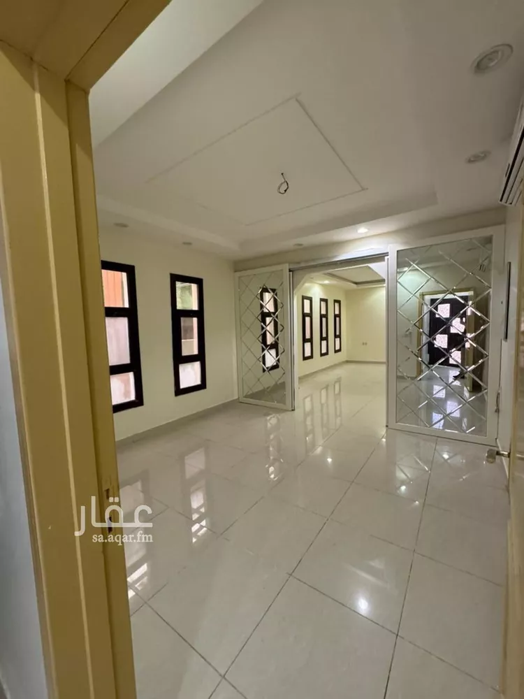 فيلا للبيع في شارع رقم 304, حي الياسمين, مدينة الرياض, منطقة الرياض صورة 3