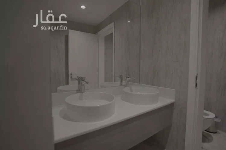 شقة للبيع في شارع الأسراب, حي الكورنيش, مدينة الخبر, المنطقة الشرقية 16
