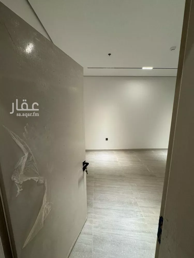 شقة للبيع في شارع يزيد بن مزيد الشيباني, حي الرمال, مدينة الرياض, منطقة الرياض صورة 2