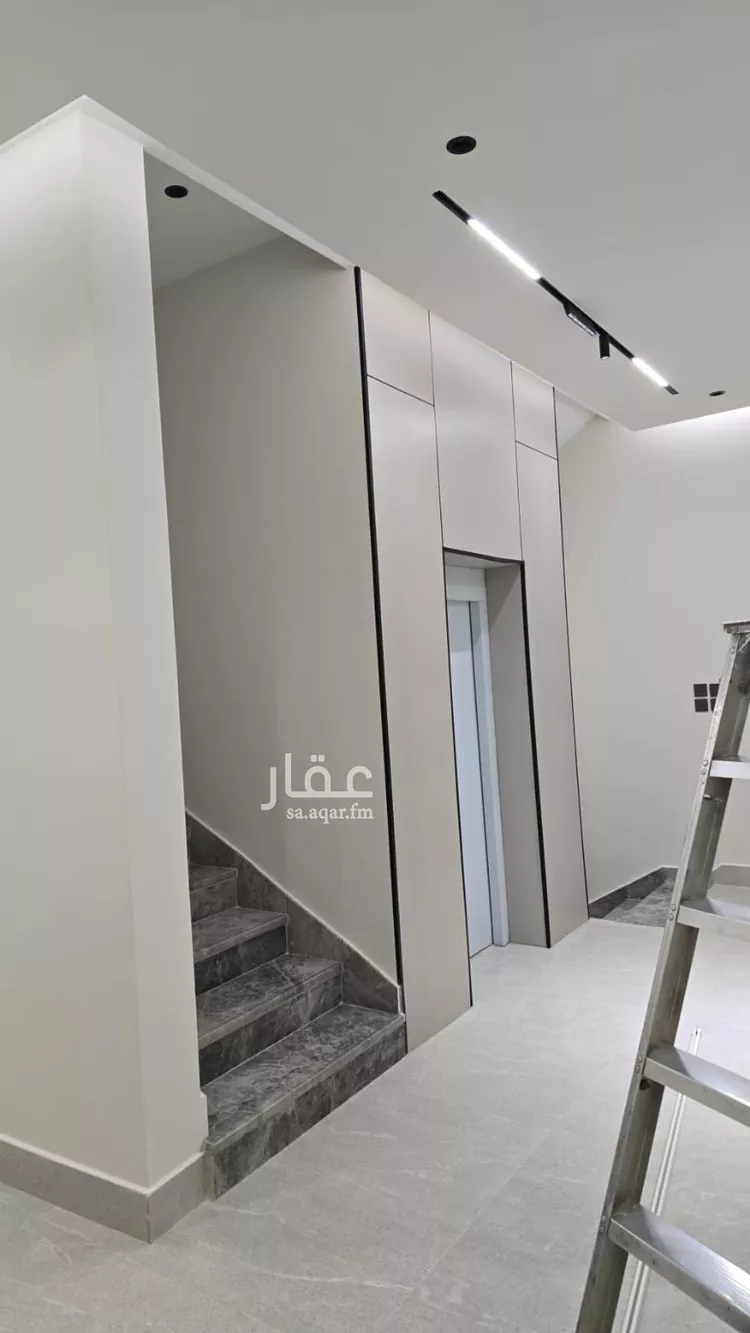 Villa for Sale in Riyadh Al Yarmouk 6