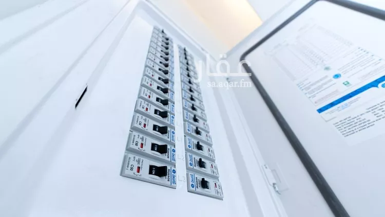 دور للبيع في شارع مصطفي عبدالرازق , حي العارض, مدينة الرياض, منطقة الرياض صورة 2