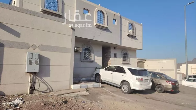 عمارة للبيع في شارع عثمان ابن عمر, حي أبوكبير, مدينة المدينه المنوره, منطقة المدينة المنورة صورة 2