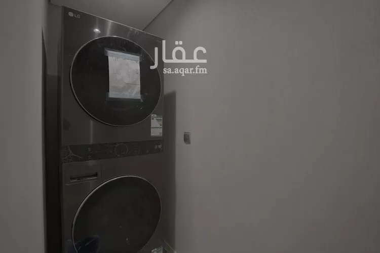 شقة للبيع في شارع الأسراب, حي الكورنيش, مدينة الخبر, المنطقة الشرقية 14