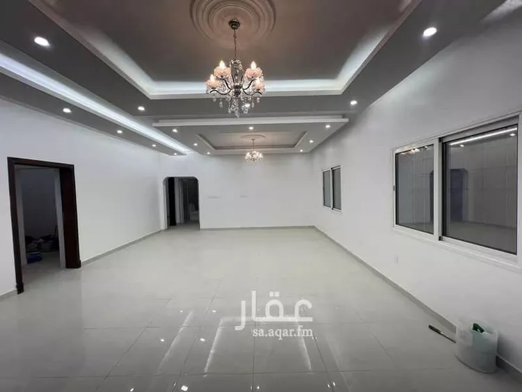 فيلا للبيع في شارع البكير, حي الصواري, مدينة الخبر, المنطقة الشرقية 8