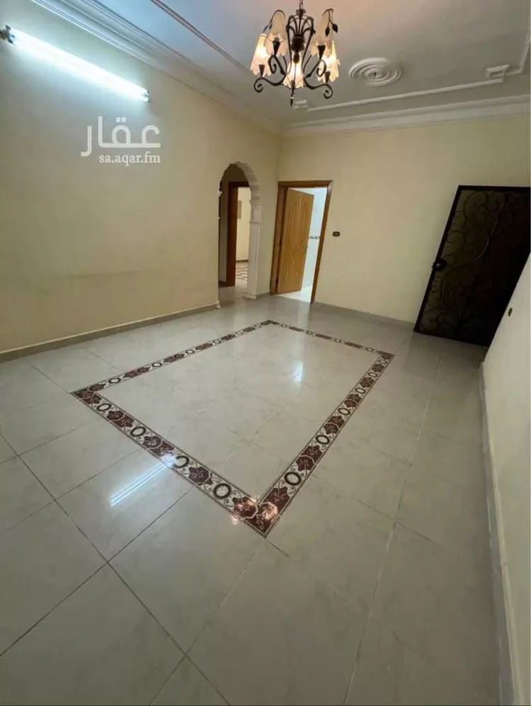 شقة للإيجار في شارع مصطفى عبد الرازق ، حي العرج الأسفل ، الطائف ، الطائف