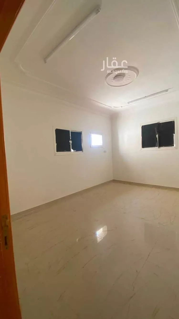Floor for Rent in Al Majmaah Al Yarmouk صورة 2