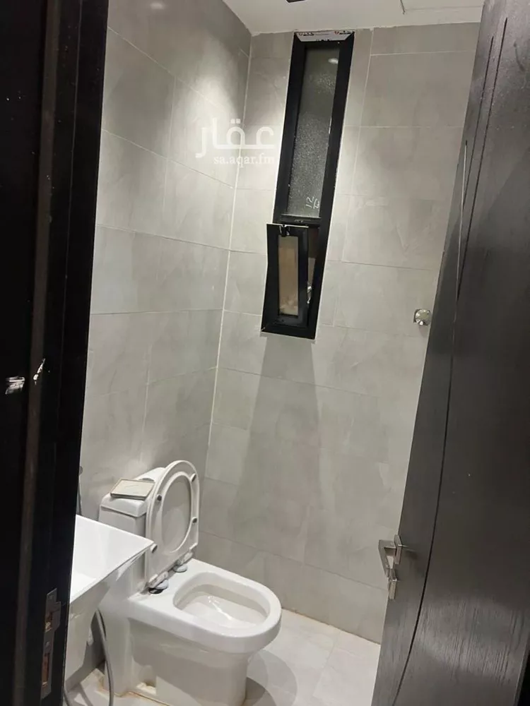 فيلا للإيجار في شارع عبدالرحمن الأنصاري, حي الرمال, مدينة الرياض, منطقة الرياض