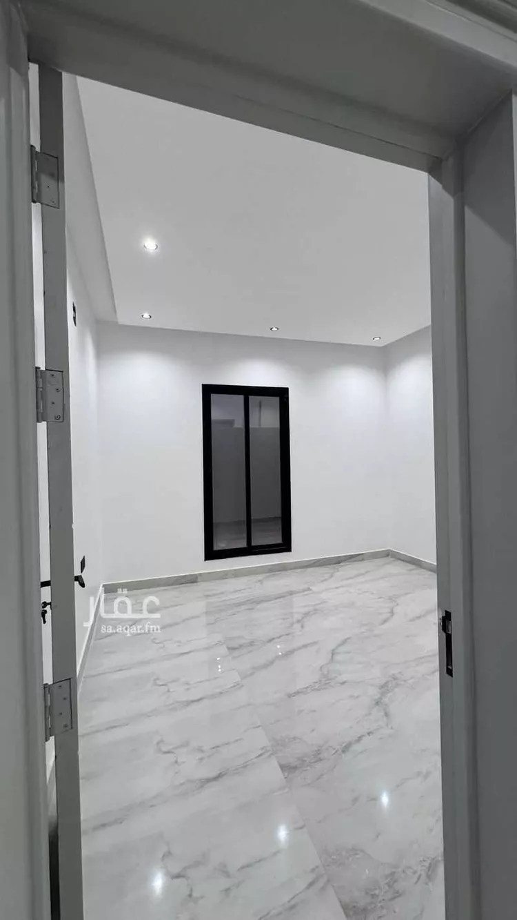 دور للبيع في شارع إسماعيل المصري, حي الرمال, مدينة الرياض, منطقة الرياض صورة 3