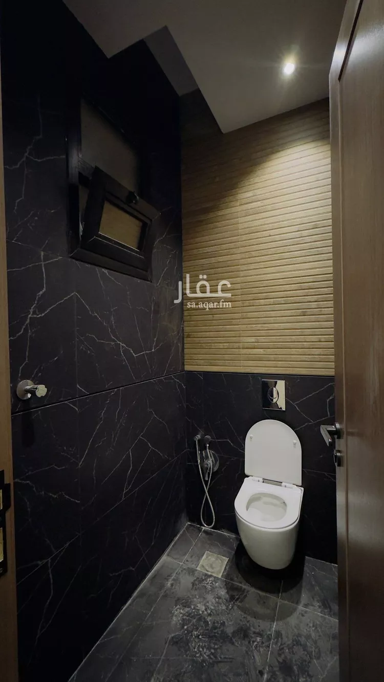 فيلا للإيجار في شارع عبدالرحمن الأنصاري, حي الرمال, مدينة الرياض, منطقة الرياض صورة 4