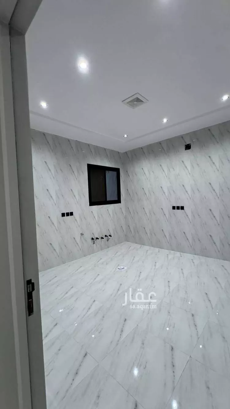 دور للبيع في شارع إسماعيل المصري, حي الرمال, مدينة الرياض, منطقة الرياض صورة 5