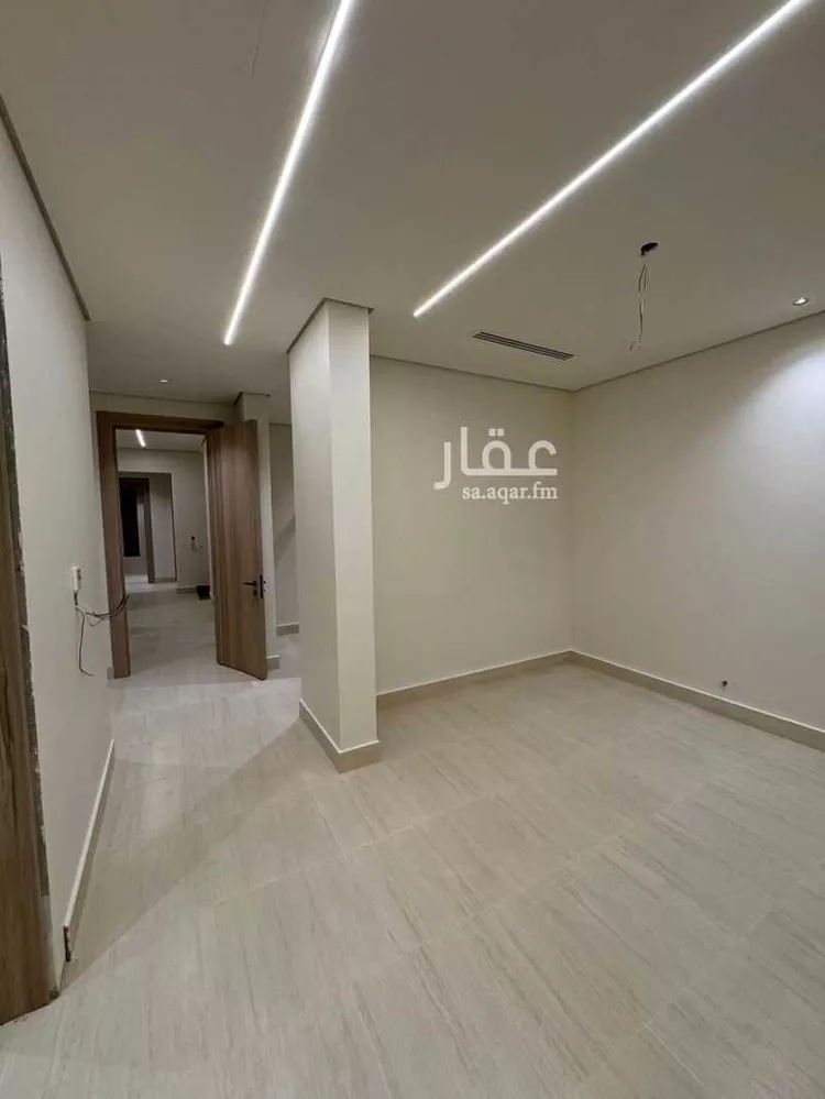 فيلا للبيع في شارع الفئ, حي الربيع, مدينة الرياض, منطقة الرياض 7