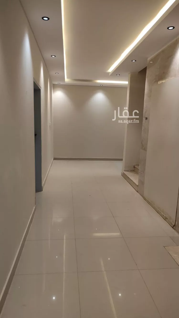 عمارة للبيع في شارع علي الظاهري, حي العارض, مدينة الرياض, منطقة الرياض صورة 3