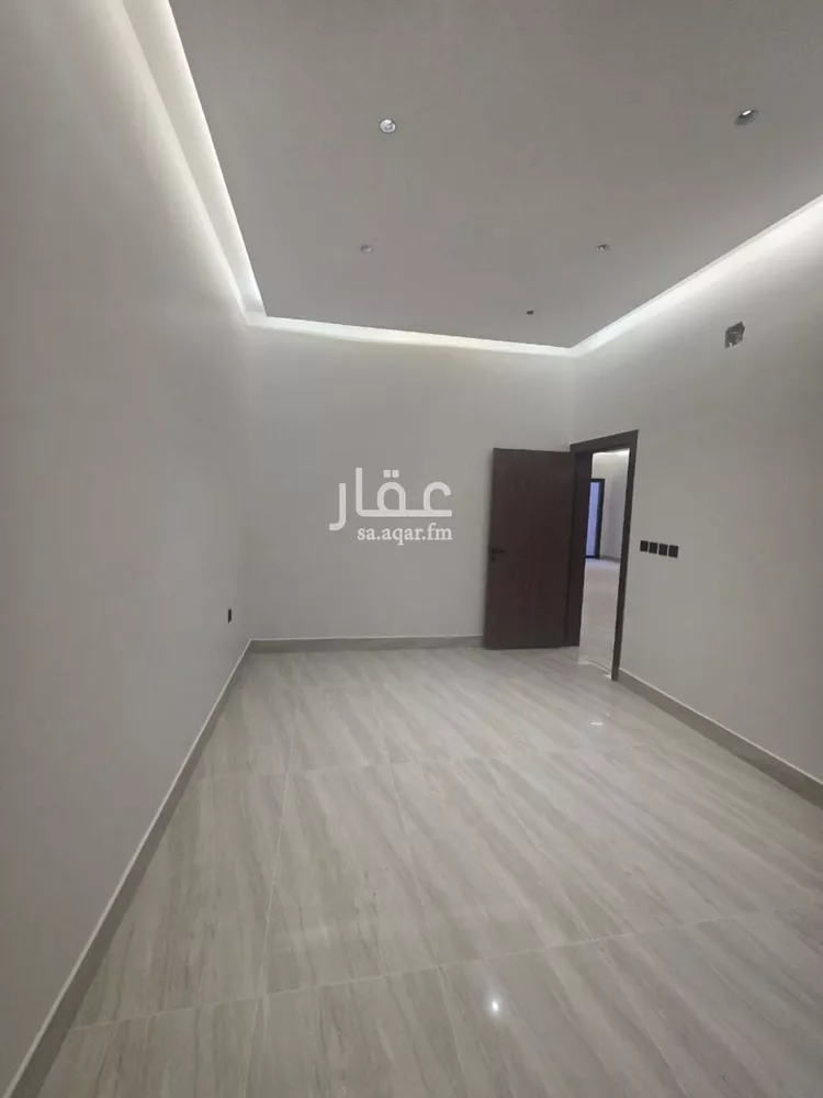 دور للبيع في شارع وادي حوران, حي ديراب, مدينة الرياض, منطقة الرياض 7