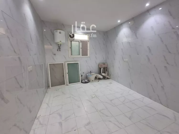 دور للبيع في شارع الحويمة, حي عكاظ, مدينة الرياض, منطقة الرياض صورة 5