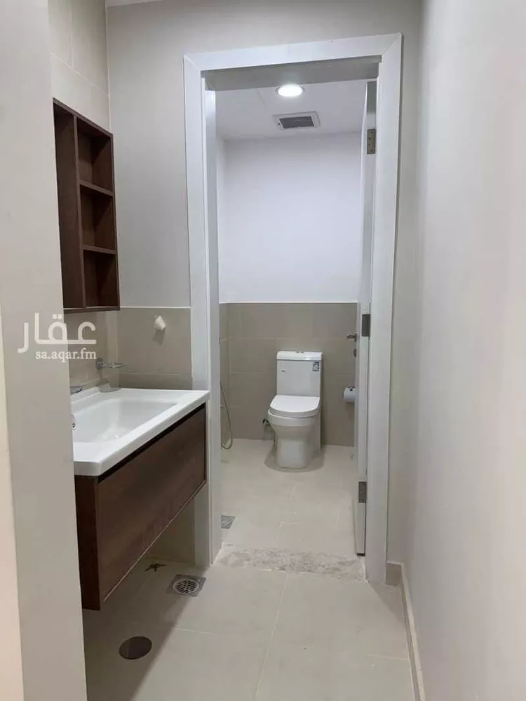 فيلا للإيجار في شارع إبراهيم الموسكي, حي مطار الملك خالد الدولي, مدينة الرياض, منطقة الرياض صورة 3