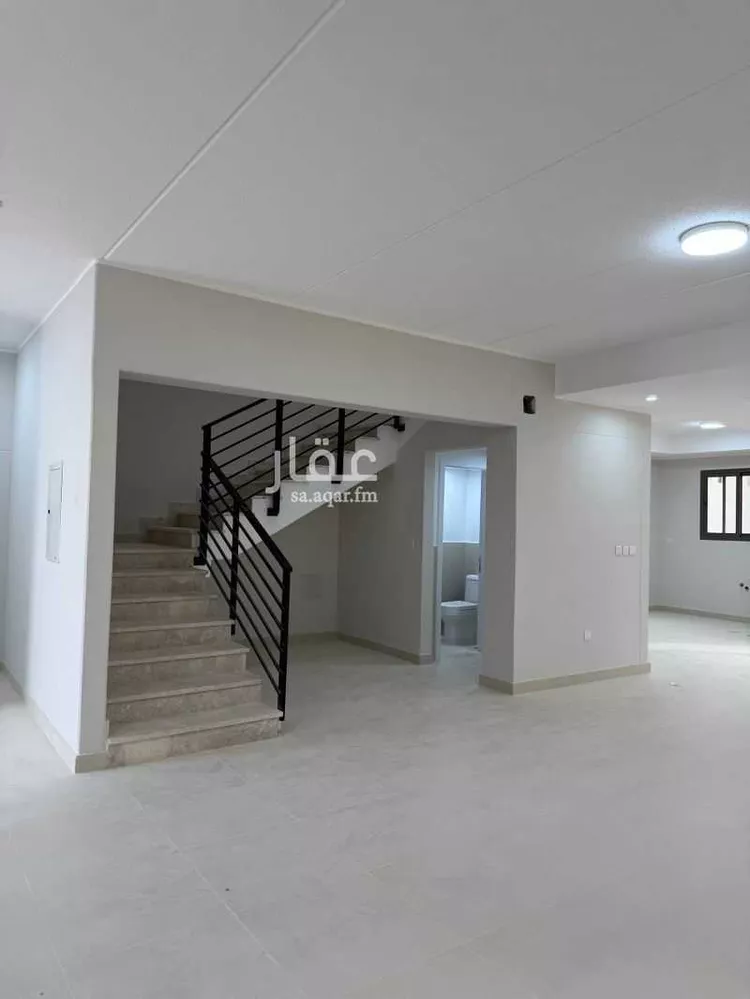 فيلا للإيجار في شارع إبراهيم الموسكي, حي مطار الملك خالد الدولي, مدينة الرياض, منطقة الرياض صورة 5