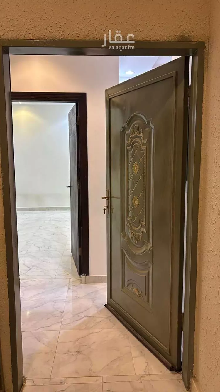 فيلا للبيع في شارع محمد بن عبدالحكيم, حي المعيزيلة, مدينة الرياض, منطقة الرياض صورة 2