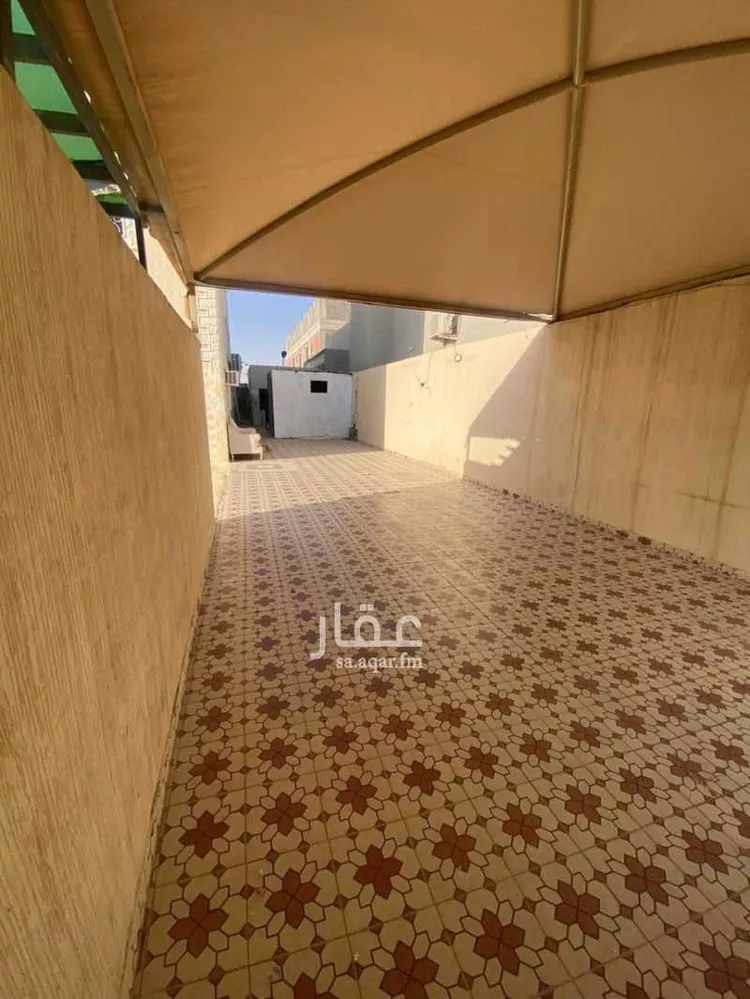 فيلا للبيع في شارع بدر المزني, حي نوارة, مدينة المزاحمية, منطقة الرياض 9