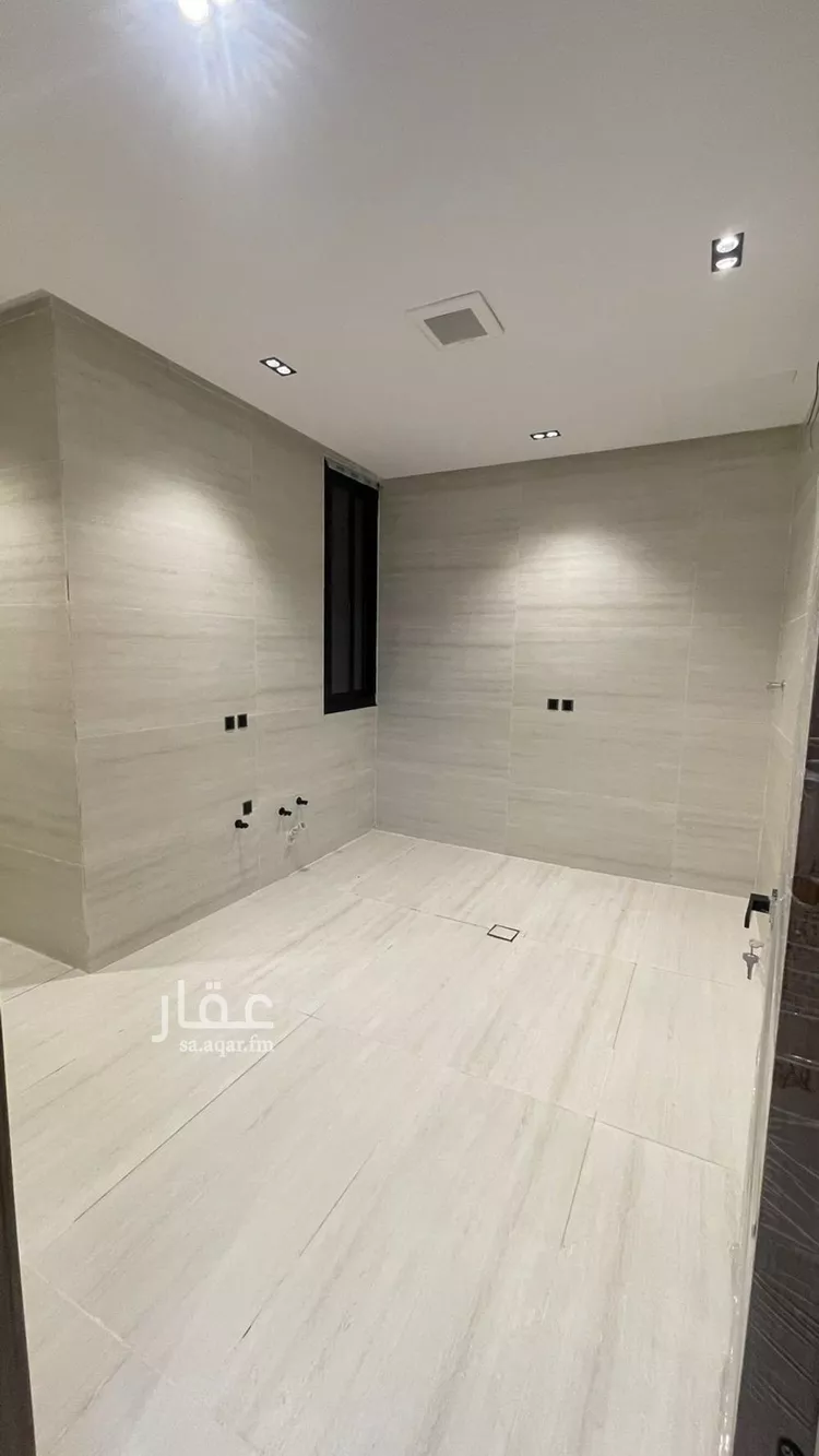 دور للبيع في شارع طيب الإسم, حي طيبة, مدينة الرياض, منطقة الرياض صورة 5
