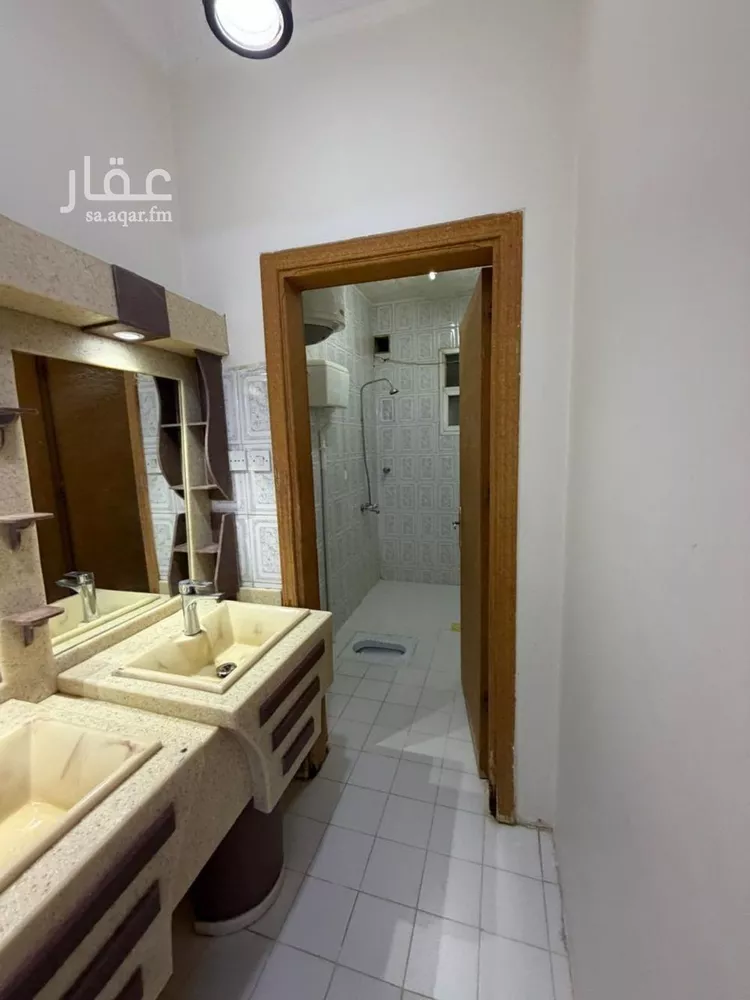 فيلا للبيع في شارع المنقلة, حي اليرموك, مدينة الرياض, منطقة الرياض 10
