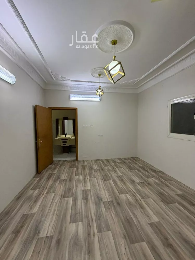فيلا للبيع في شارع المنقلة, حي اليرموك, مدينة الرياض, منطقة الرياض صورة 2