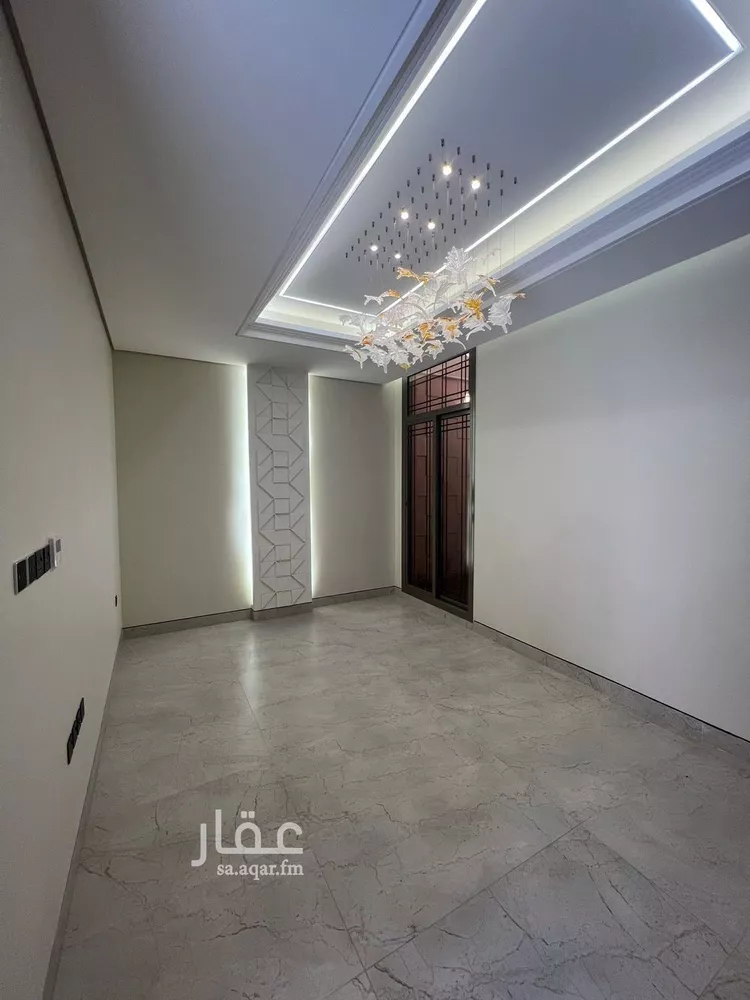 فيلا للبيع في شارع ضوء الصباح, حي المهدية, مدينة الرياض, منطقة الرياض صورة 3