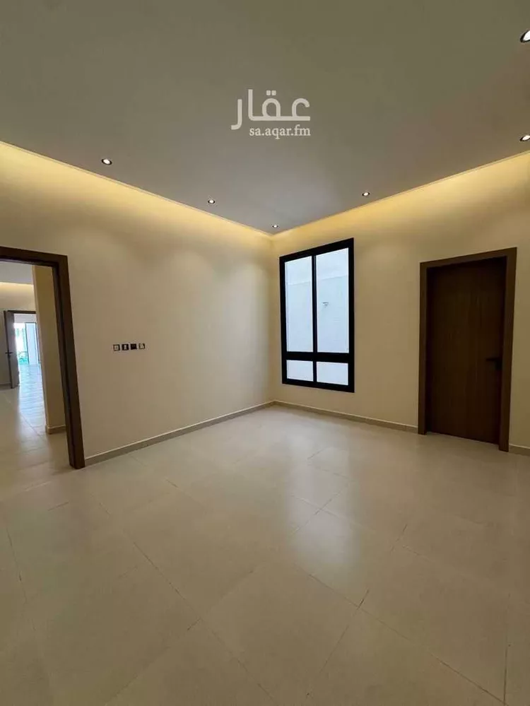 Floor for Sale in Riyadh Okaz 6