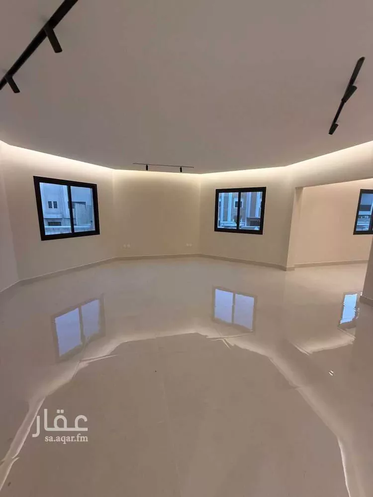 فيلا للإيجار في شارع النعمانية, حي الورود, مدينة الرياض, منطقة الرياض صورة 4