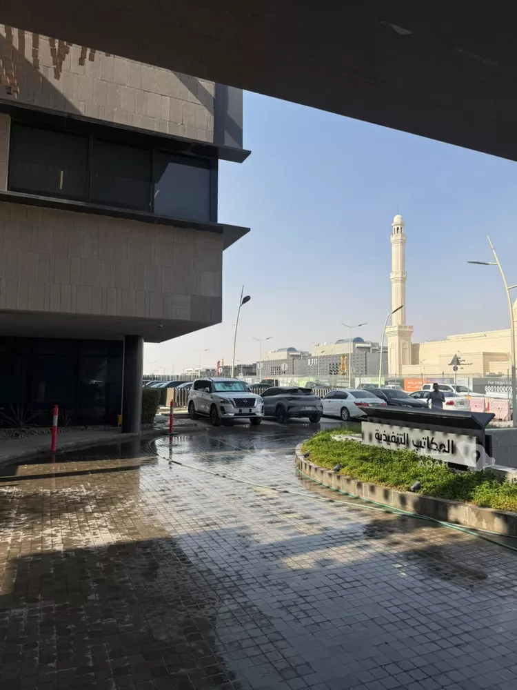 Commercial Office for Rent in Riyadh Ar Rabie صورة 3