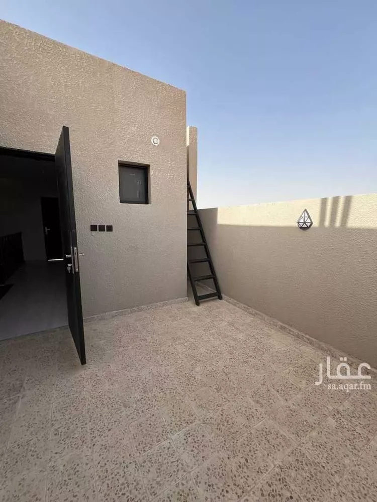 فيلا للبيع في شارع عمران بن ابي عمر, حي عريض, مدينة الرياض, منطقة الرياض 22