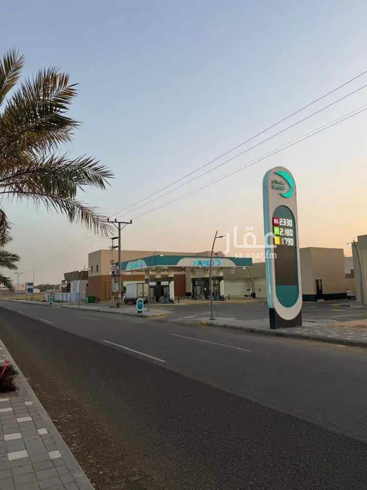Station for rent in Unayzah Al Masif صورة 4