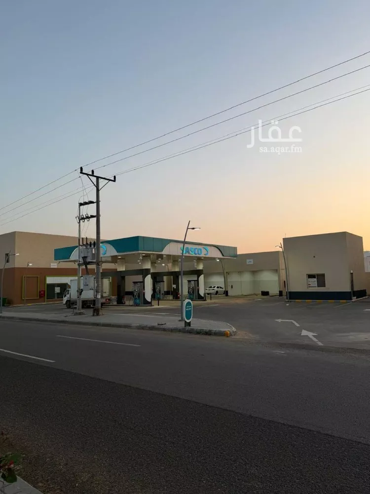 Station for rent in Unayzah Al Masif صورة 3