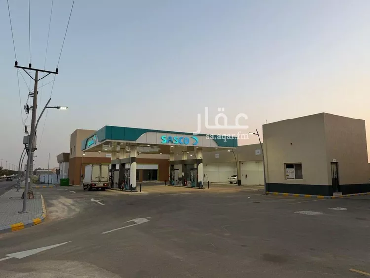 Station for rent in Unayzah Al Masif صورة 2