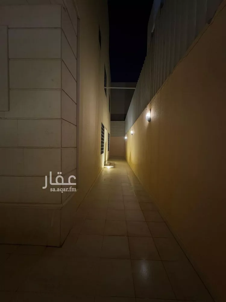 فيلا للإيجار في شارع مصعب بن عمير, حي الفيصلية, مدينة الدرعية, منطقة الرياض صورة 4