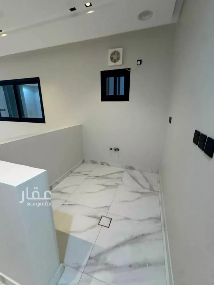 فيلا للبيع في شارع قيال, حي الرياض, مدينة جدة, منطقة مكة المكرمة 6
