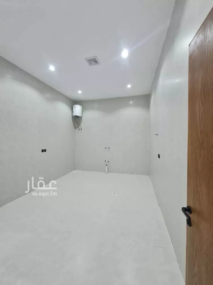 Floor for Sale in Riyadh Dahiat Namar 10