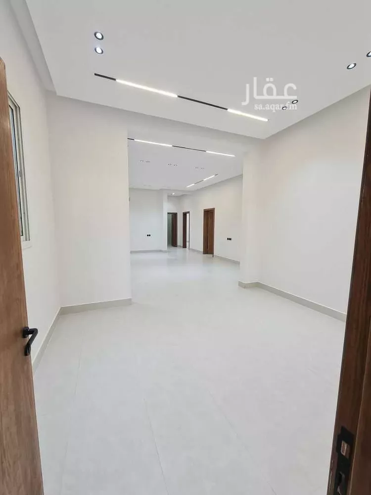 Floor for Sale in Riyadh Dahiat Namar 8