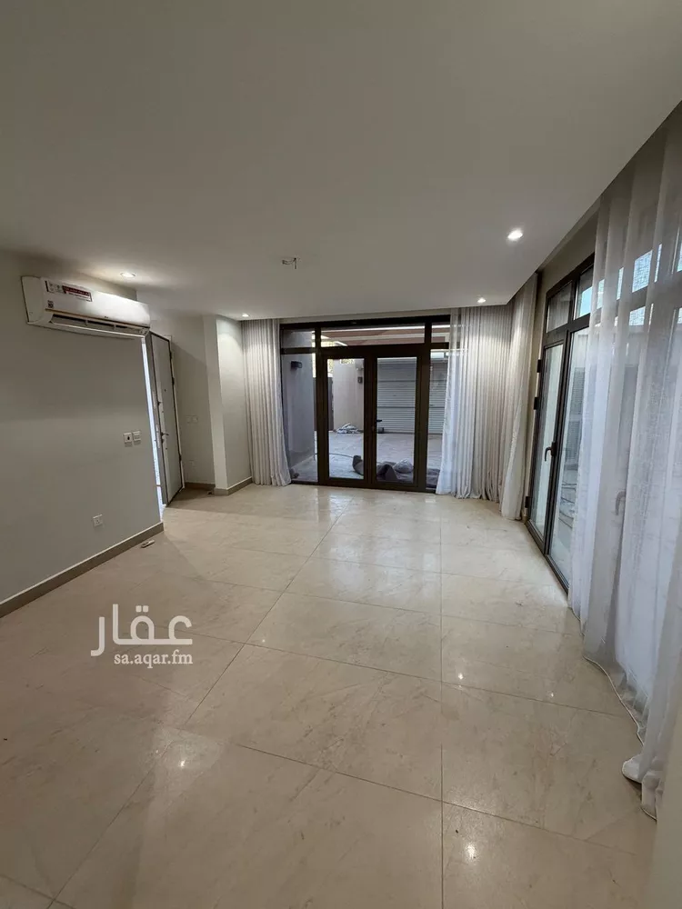 فيلا للإيجار في شارع عبدالسلام السعدي, حي الرمال, مدينة الرياض, منطقة الرياض 12